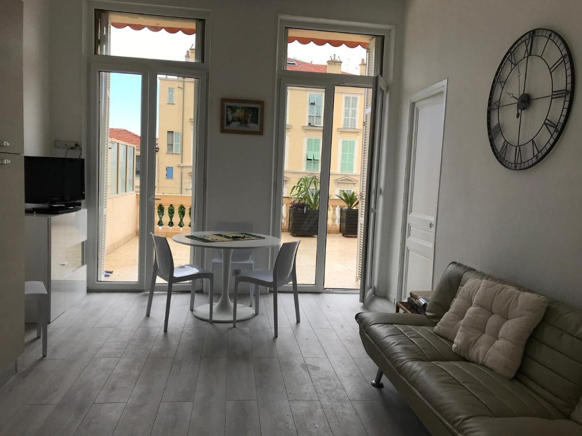 Appartement Terrasse Dans Palace Centre Ville マントン エクステリア 写真