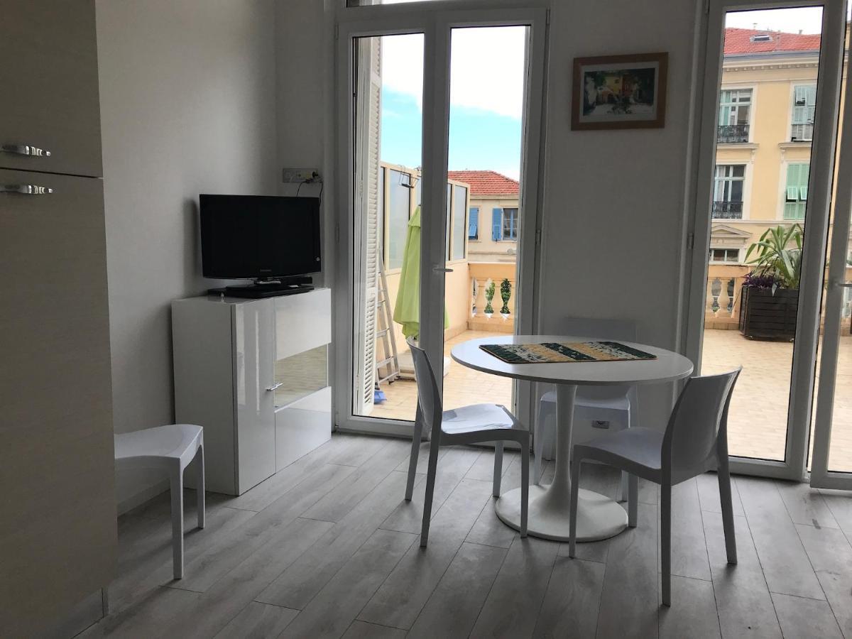 Appartement Terrasse Dans Palace Centre Ville マントン エクステリア 写真